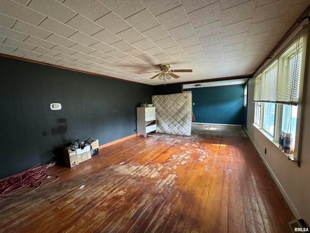 605 W STATE Street, Buckner, IL 62819