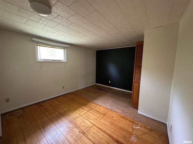 605 W STATE Street, Buckner, IL 62819