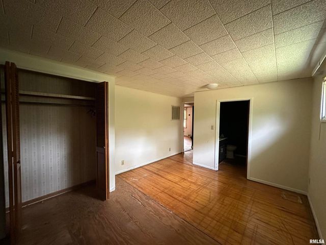 605 W STATE Street, Buckner, IL 62819