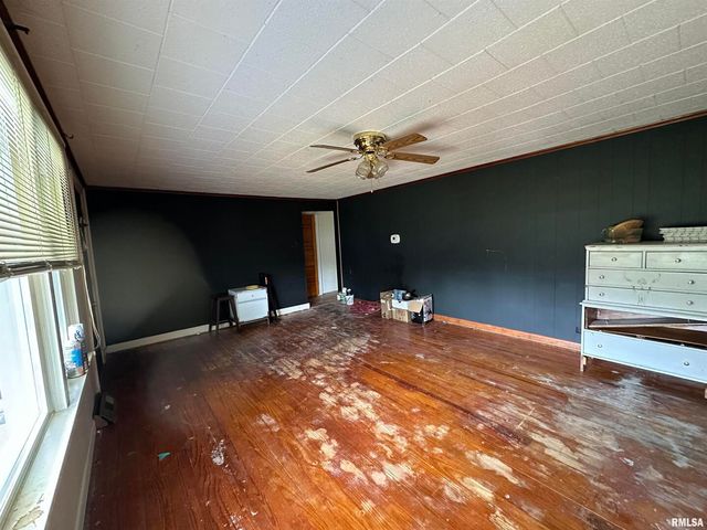 605 W STATE Street, Buckner, IL 62819