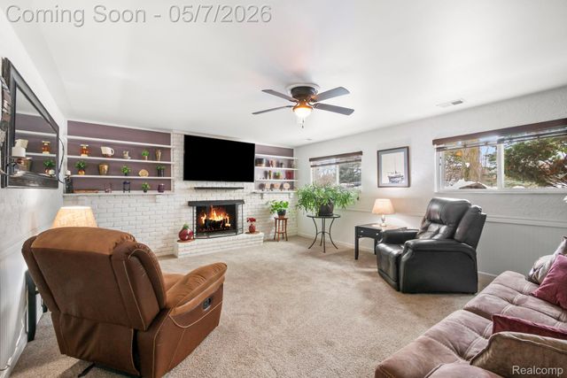 4363 Nelsey Road, Waterford Charter Township, MI 48329