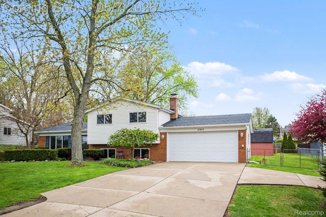 4363 Nelsey Road, Waterford Charter Township, MI 48329