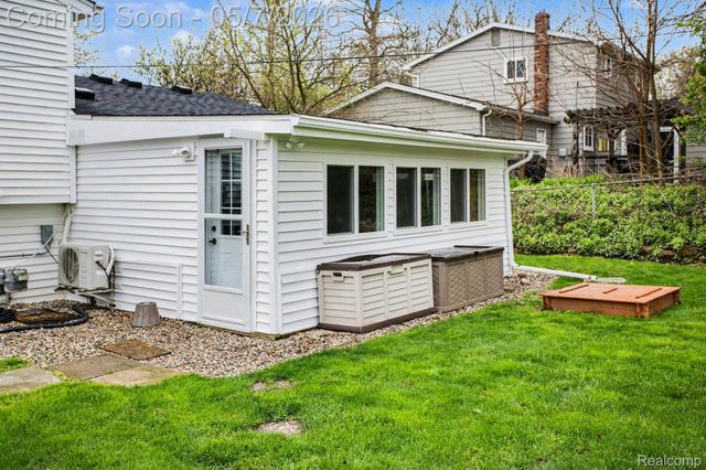 4363 Nelsey Road, Waterford Charter Township, MI 48329