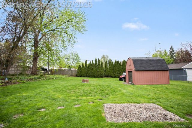 4363 Nelsey Road, Waterford Charter Township, MI 48329