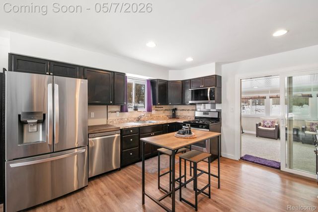 4363 Nelsey Road, Waterford Charter Township, MI 48329