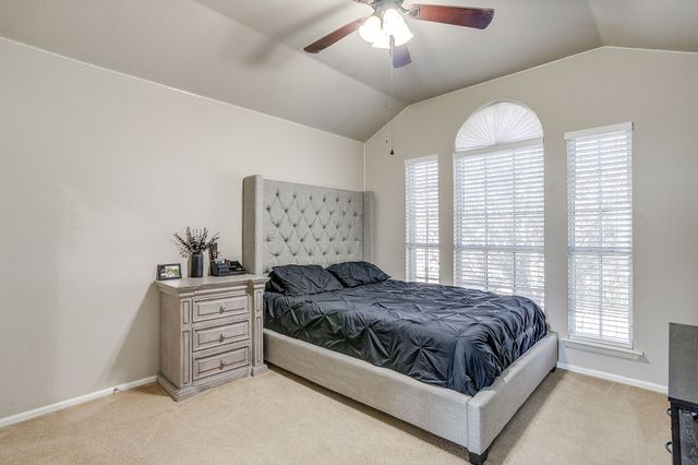 3221 Gettysburg Lane, Fort Worth, TX 76123