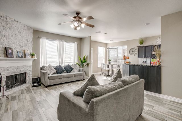 3221 Gettysburg Lane, Fort Worth, TX 76123