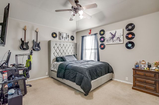 3221 Gettysburg Lane, Fort Worth, TX 76123