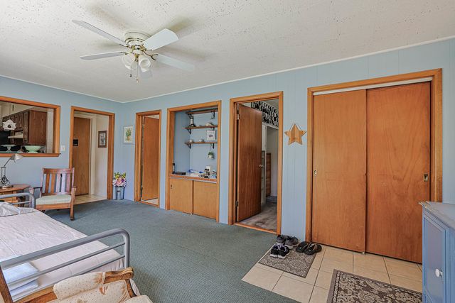 325 S Lodge Lane, Lombard, IL 60148