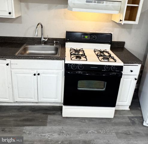 1816 MCHENRY ST, Baltimore, MD 21223