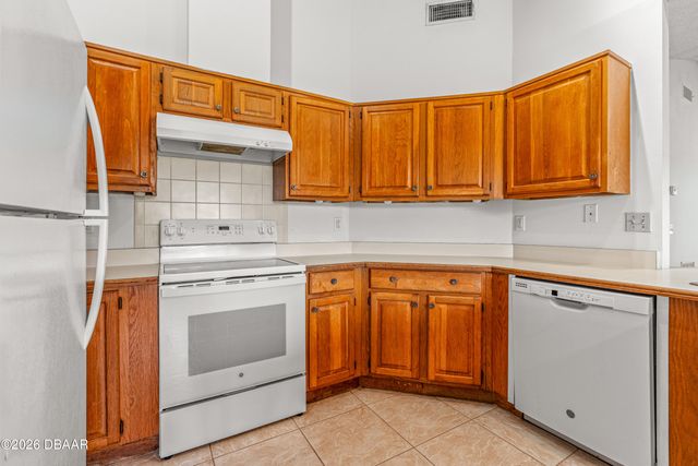 808 George Hecker Drive, South Daytona, FL 32119