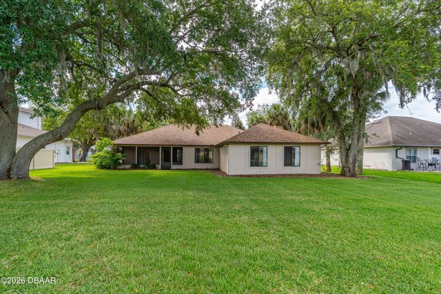 808 George Hecker Drive, South Daytona, FL 32119