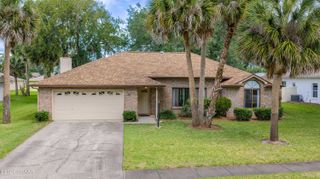 808 George Hecker Drive, South Daytona, FL 32119