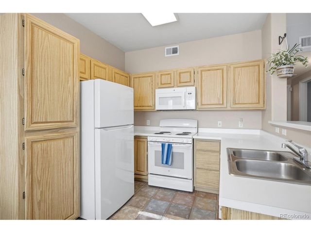 1130 Opal St 104, Broomfield, CO 80020