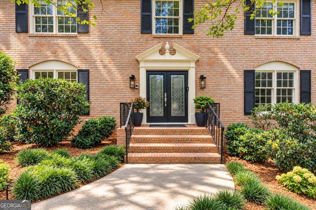 7680 Ryefield Drive, Sandy Springs, GA 30350 — photo 3