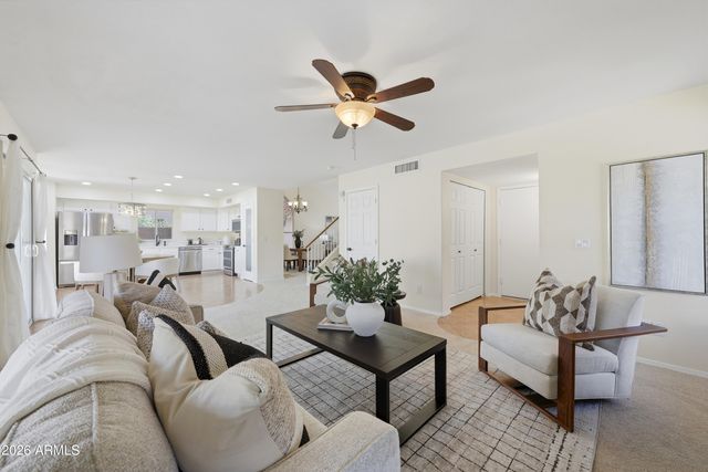 516 W SMOKE TREE Road, Gilbert, AZ 85233