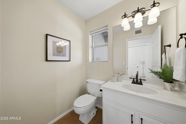 516 W SMOKE TREE Road, Gilbert, AZ 85233