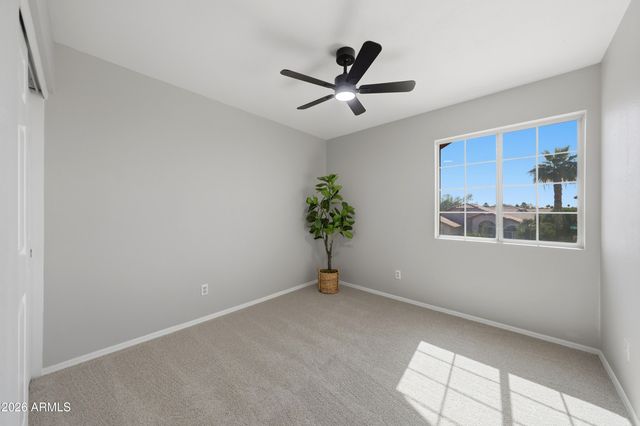 516 W SMOKE TREE Road, Gilbert, AZ 85233