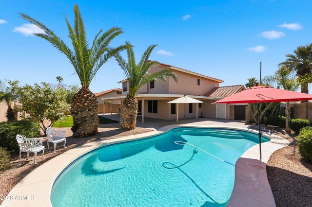 516 W SMOKE TREE Road, Gilbert, AZ 85233