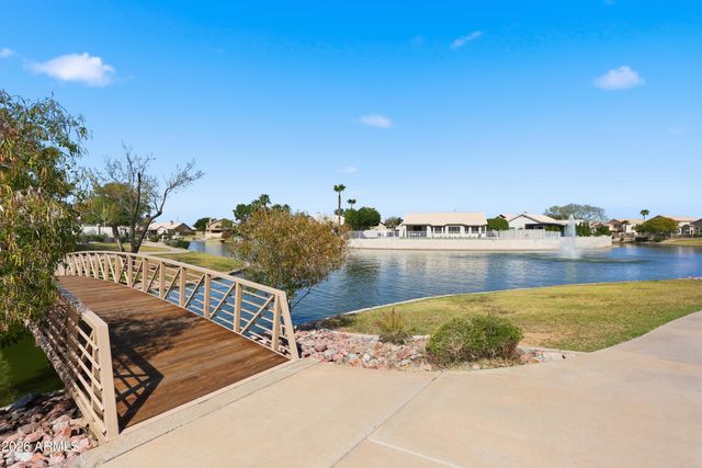 516 W SMOKE TREE Road, Gilbert, AZ 85233