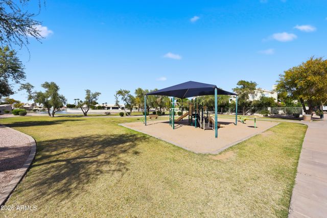 516 W SMOKE TREE Road, Gilbert, AZ 85233