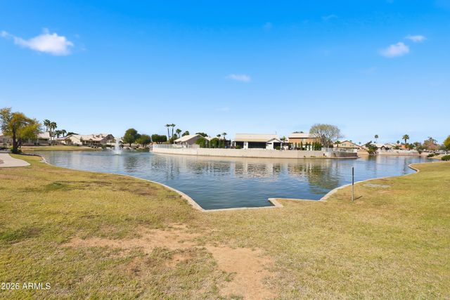 516 W SMOKE TREE Road, Gilbert, AZ 85233