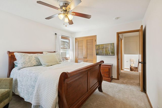 8301 34th Avenue N, New Hope, MN 55427