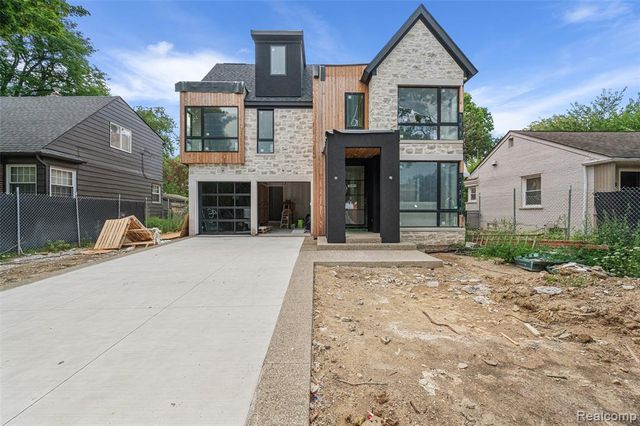 1500 Villa Road, Birmingham, MI 48009