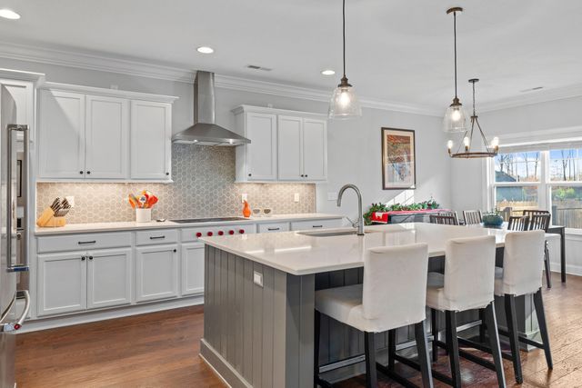 558 Deer Valley Drive, Hixson, TN 37343