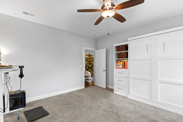 558 Deer Valley Drive, Hixson, TN 37343