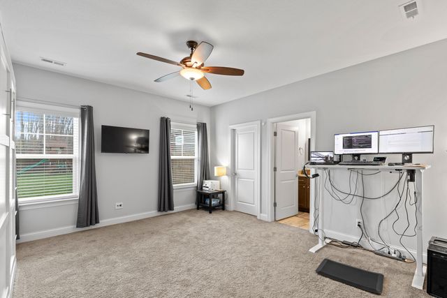 558 Deer Valley Drive, Hixson, TN 37343