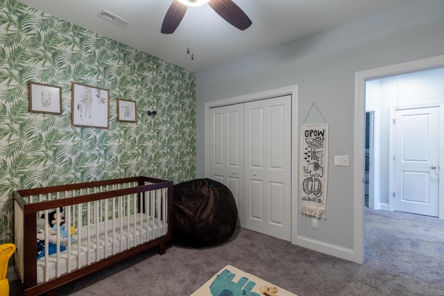 558 Deer Valley Drive, Hixson, TN 37343