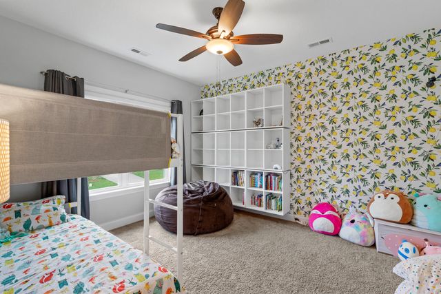 558 Deer Valley Drive, Hixson, TN 37343