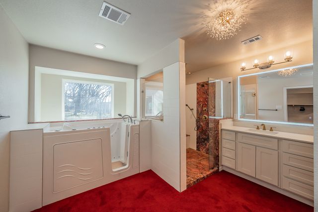 6012 Englishoak Drive, Arlington, TX 76016