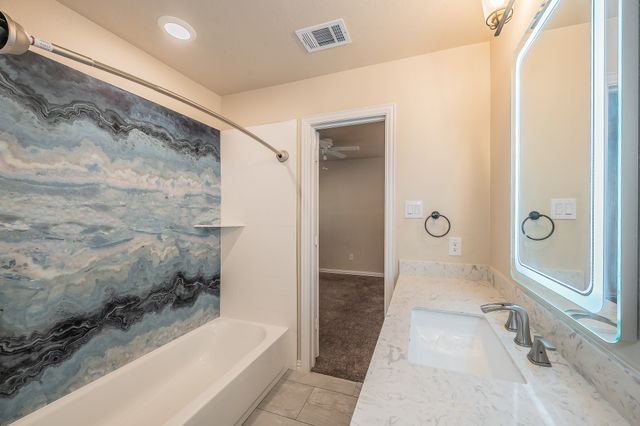 6012 Englishoak Drive, Arlington, TX 76016