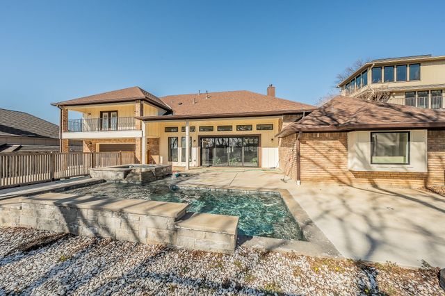 6012 Englishoak Drive, Arlington, TX 76016