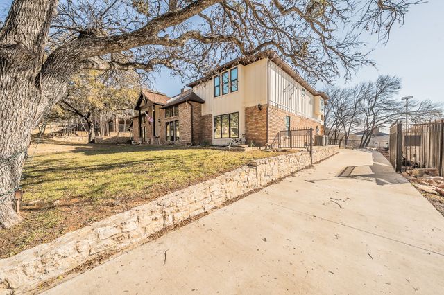 6012 Englishoak Drive, Arlington, TX 76016