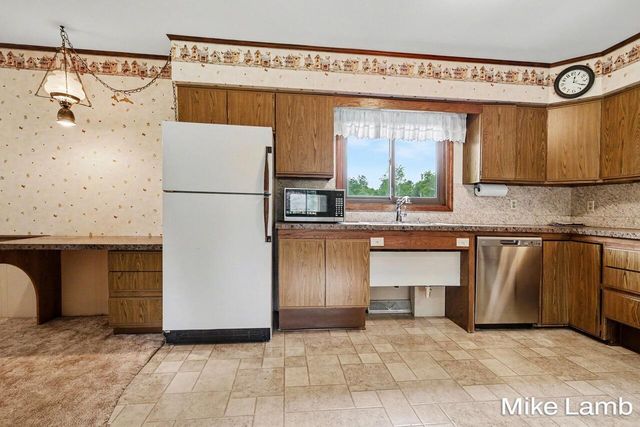 3685 20th Street, Dorr, MI 49323