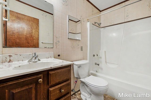 3685 20th Street, Dorr, MI 49323