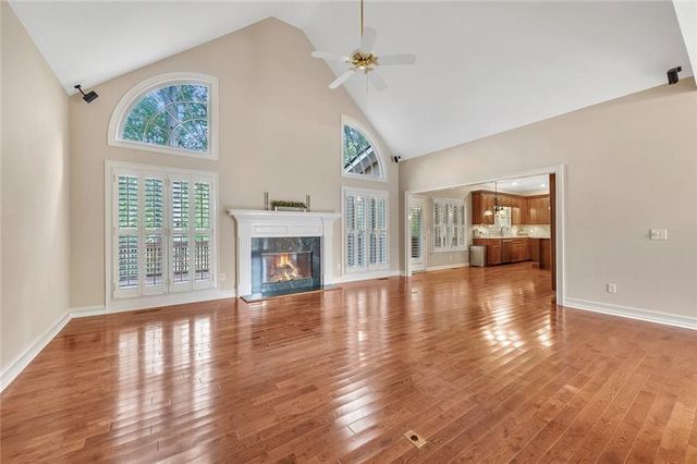 505 Knoll Pointe, Woodstock, GA 30189