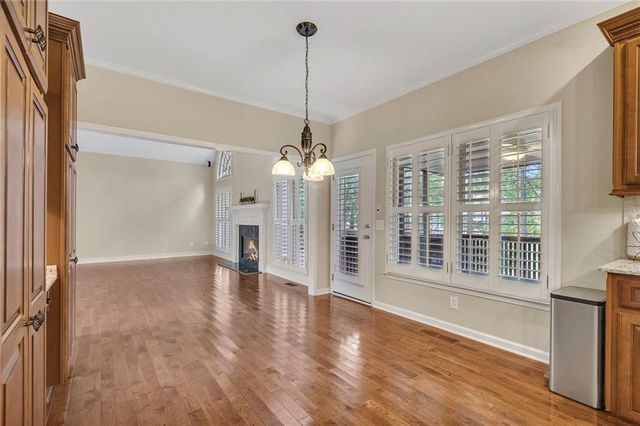 505 Knoll Pointe, Woodstock, GA 30189