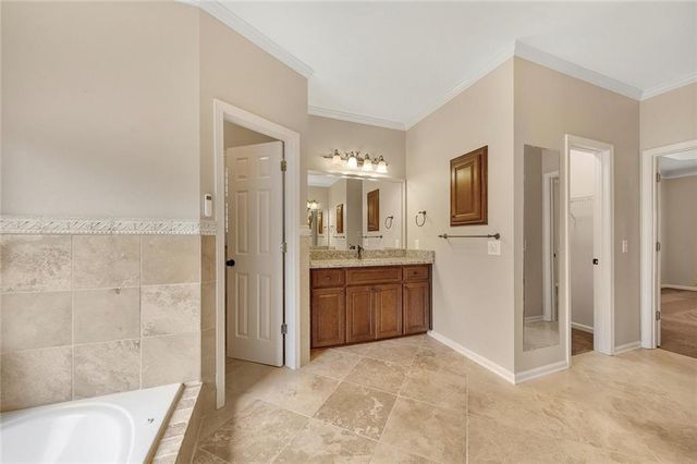 505 Knoll Pointe, Woodstock, GA 30189