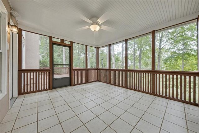 505 Knoll Pointe, Woodstock, GA 30189