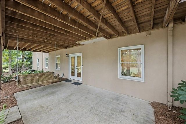 505 Knoll Pointe, Woodstock, GA 30189