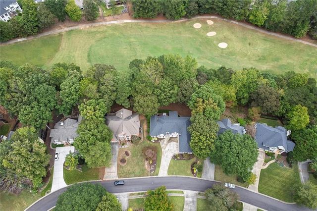 505 Knoll Pointe, Woodstock, GA 30189