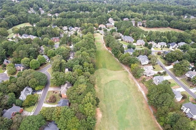 505 Knoll Pointe, Woodstock, GA 30189