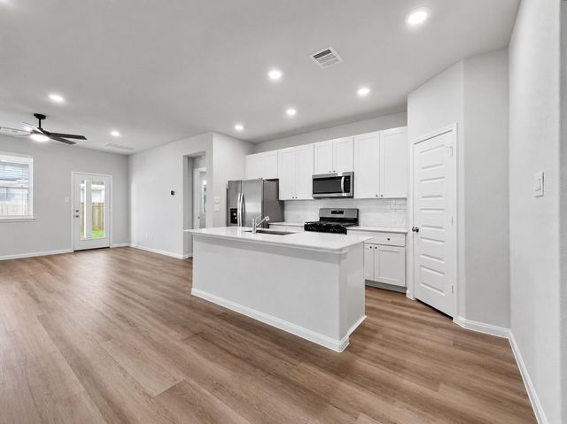 2328 Pipefish Drive, Conroe, TX 77384