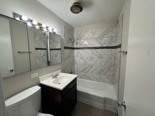 4800 S Chicago Beach Drive 308S, Chicago, IL 60615