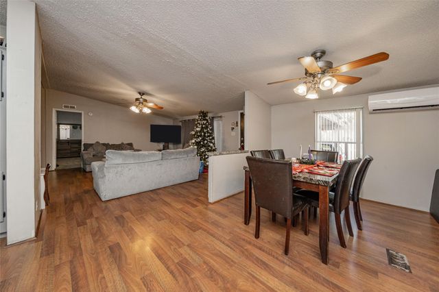 9626 Creek Vista Lane, Willis, TX 77378