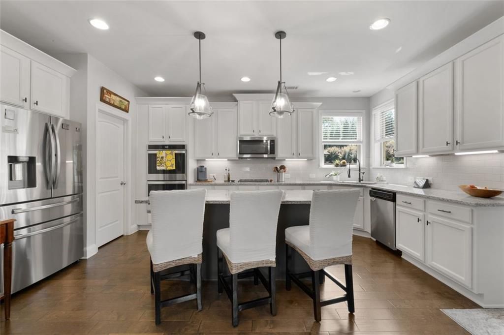 Image 20 of property listing at 6910 Concord Brook Lane, Cumming, GA 30028